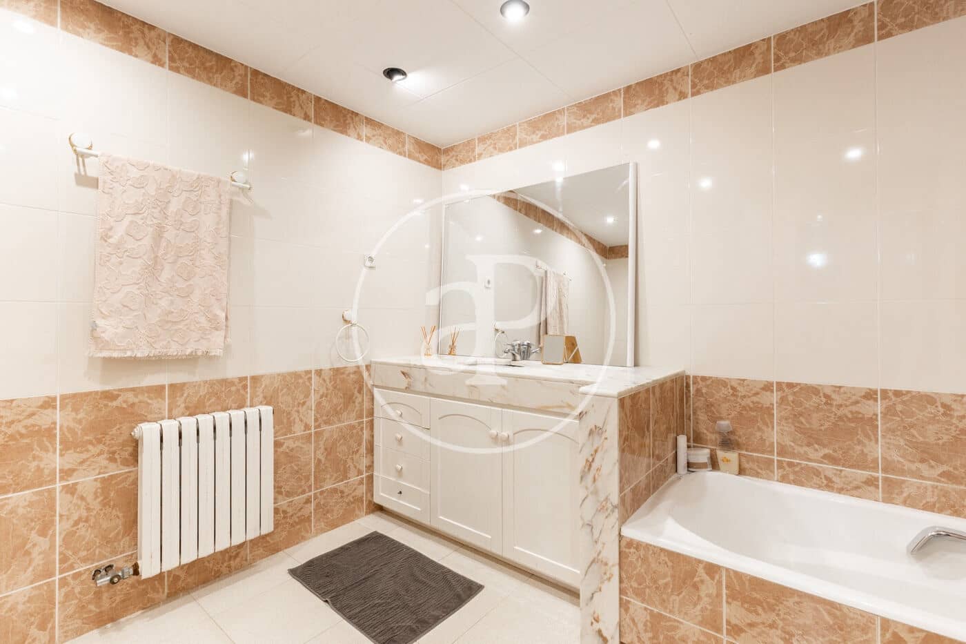 4 Zimmer Villa zu vermieten in Valldoreix mit Pool - 3.980 € (Ref: 9375324)