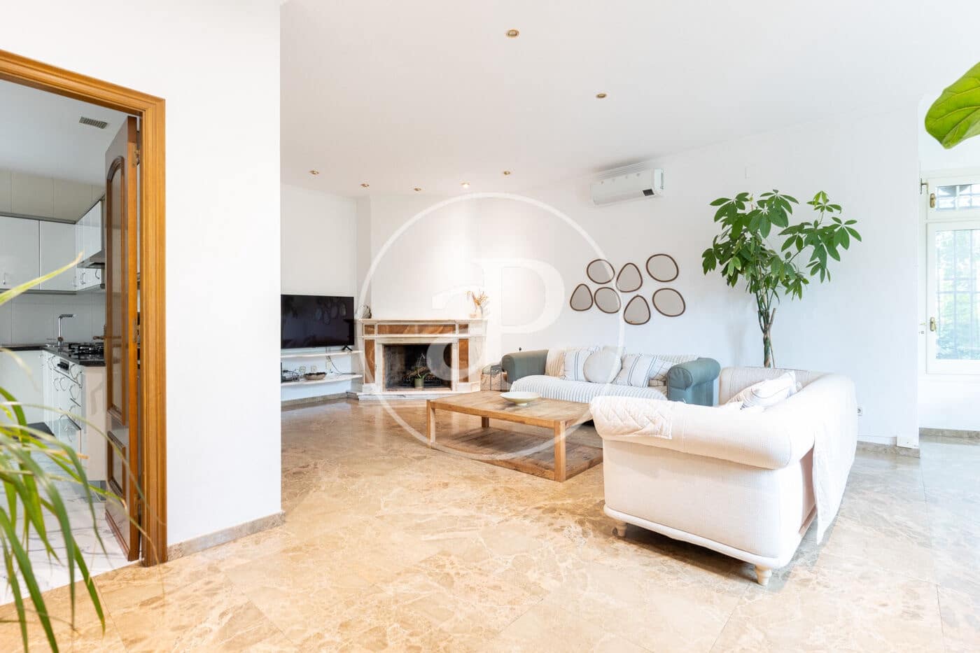 4 Zimmer Villa zu vermieten in Valldoreix mit Pool - 3.980 € (Ref: 9375324)