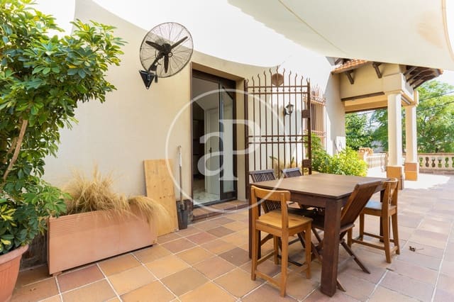 4 bedroom Villa for rent in Valldoreix, Sant Cugat del Vallès with pool - € 3,980 (Ref: 9375324)