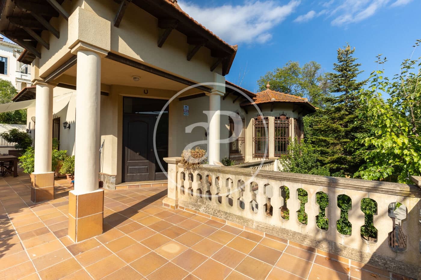 4 Zimmer Villa zu vermieten in Valldoreix mit Pool - 3.980 € (Ref: 9375324)