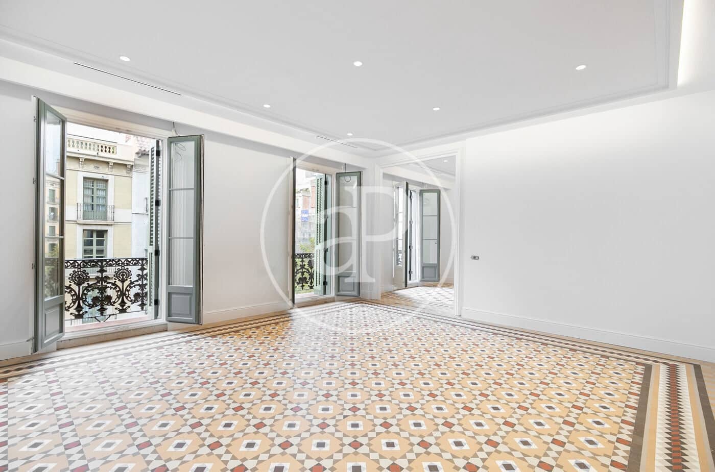 7 soveværelse Lejlighed til leje i Barcelona by - € 8.000 (Ref: 9379006)