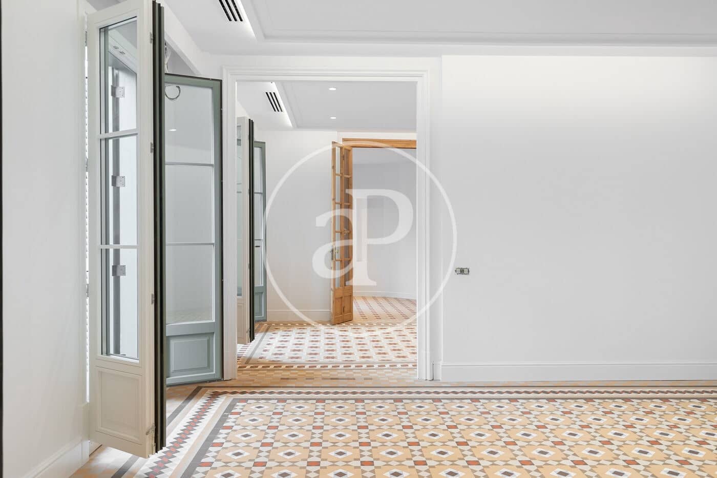 7 soveværelse Lejlighed til leje i Barcelona by - € 8.000 (Ref: 9379006)