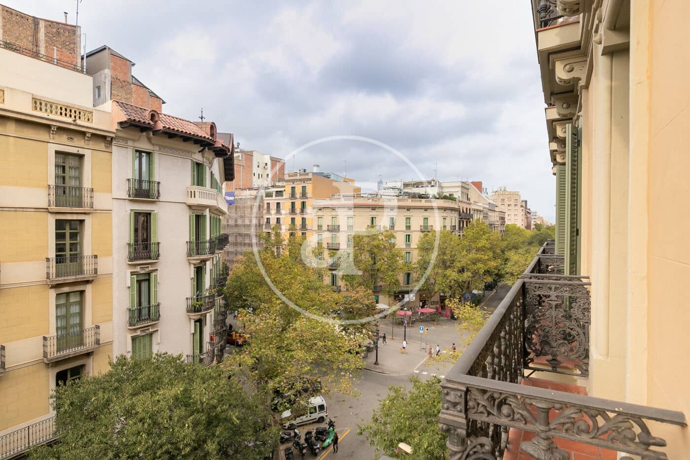 7 soveværelse Lejlighed til leje i Barcelona by - € 8.000 (Ref: 9379006)