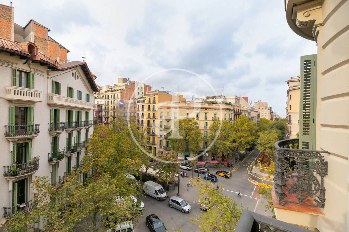 7 soveværelse Lejlighed til leje i Barcelona by - € 8.000 (Ref: 9379006)