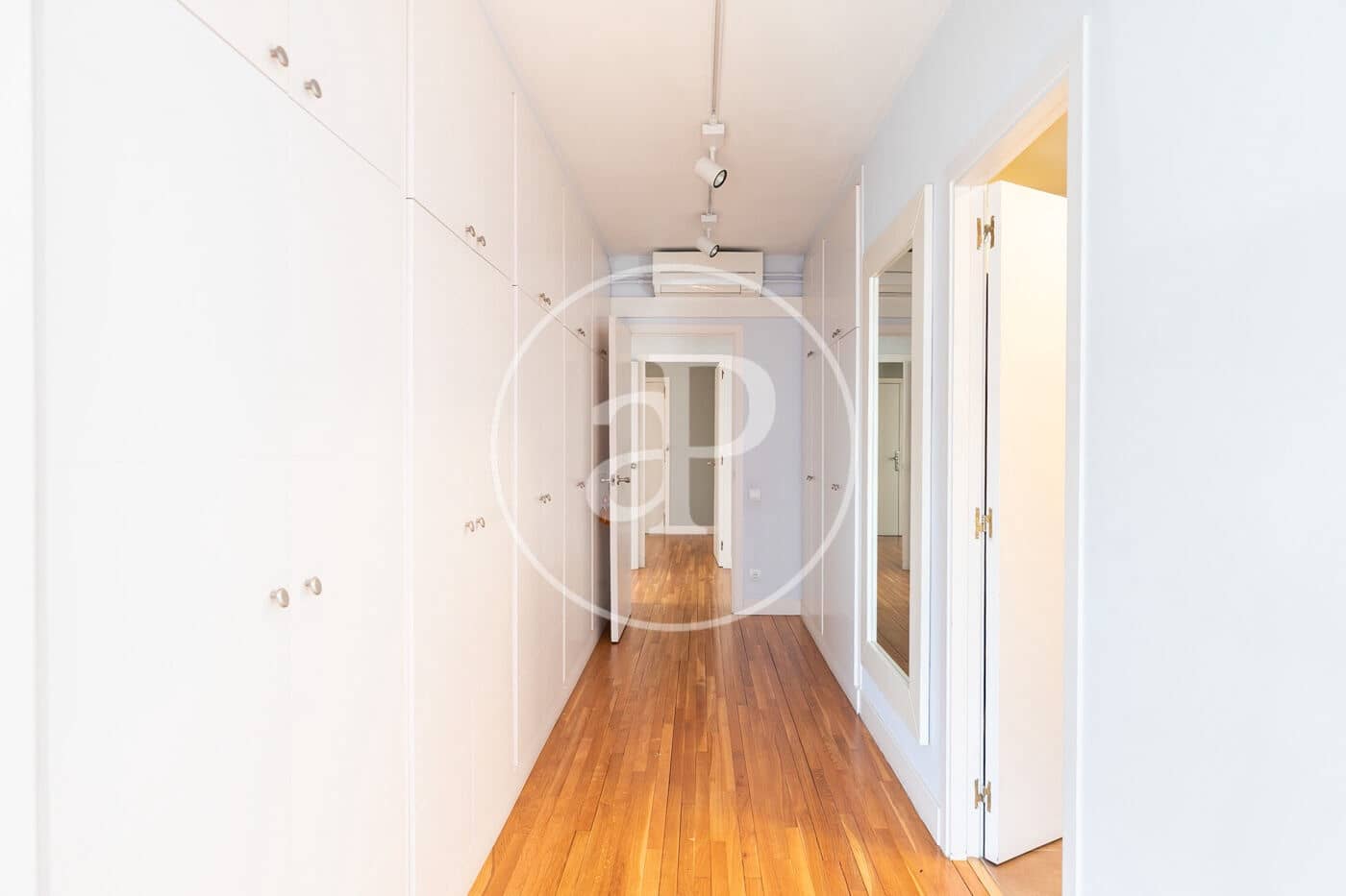 5 soveværelse Lejlighed til salg i Barcelona by - € 1.575.000 (Ref: 9379007)