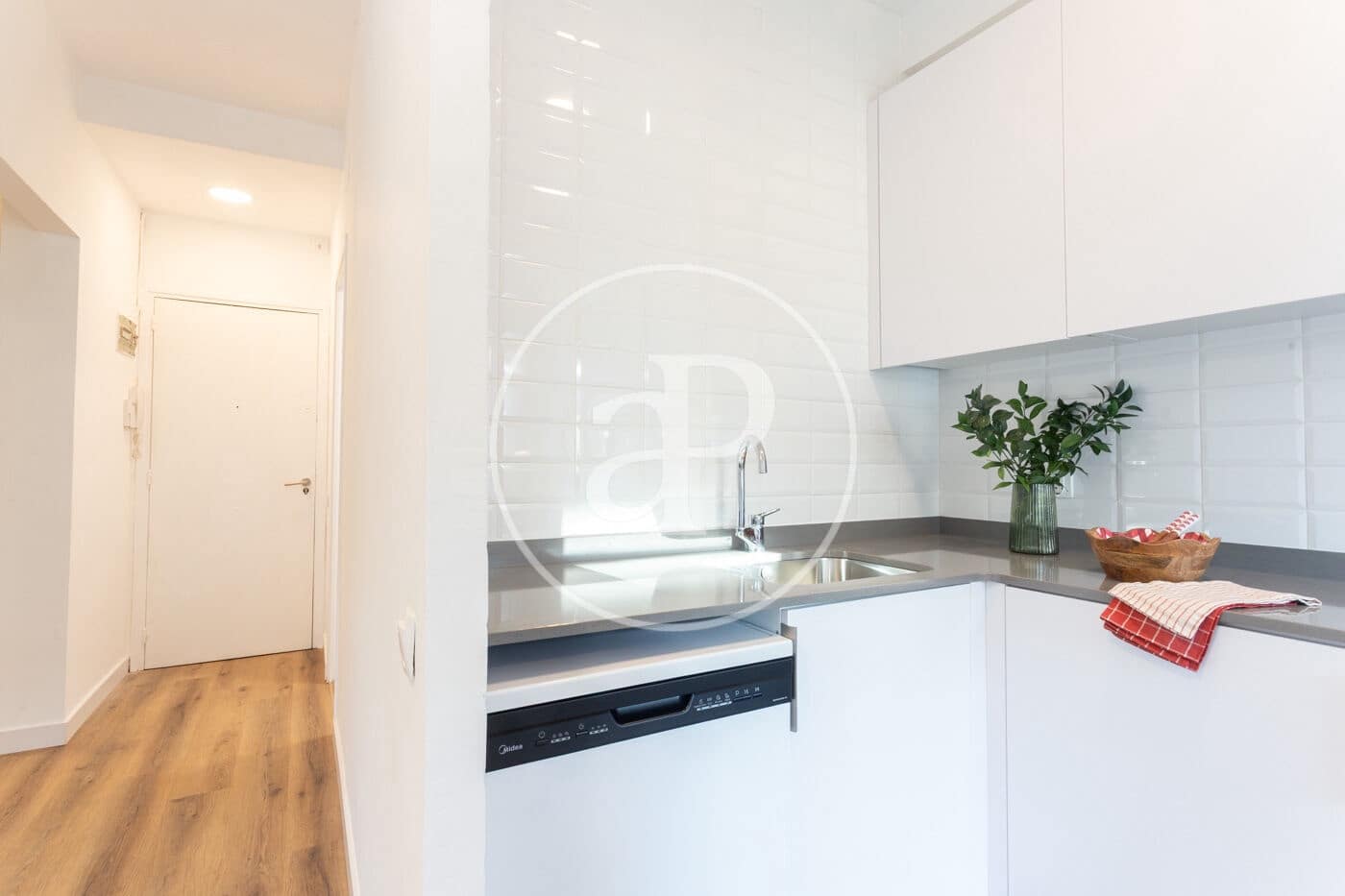 2 makuuhuone Huoneisto vuokrattavana paikassa Barcelona kaupunki - 1 800 € (Ref: 9379009)