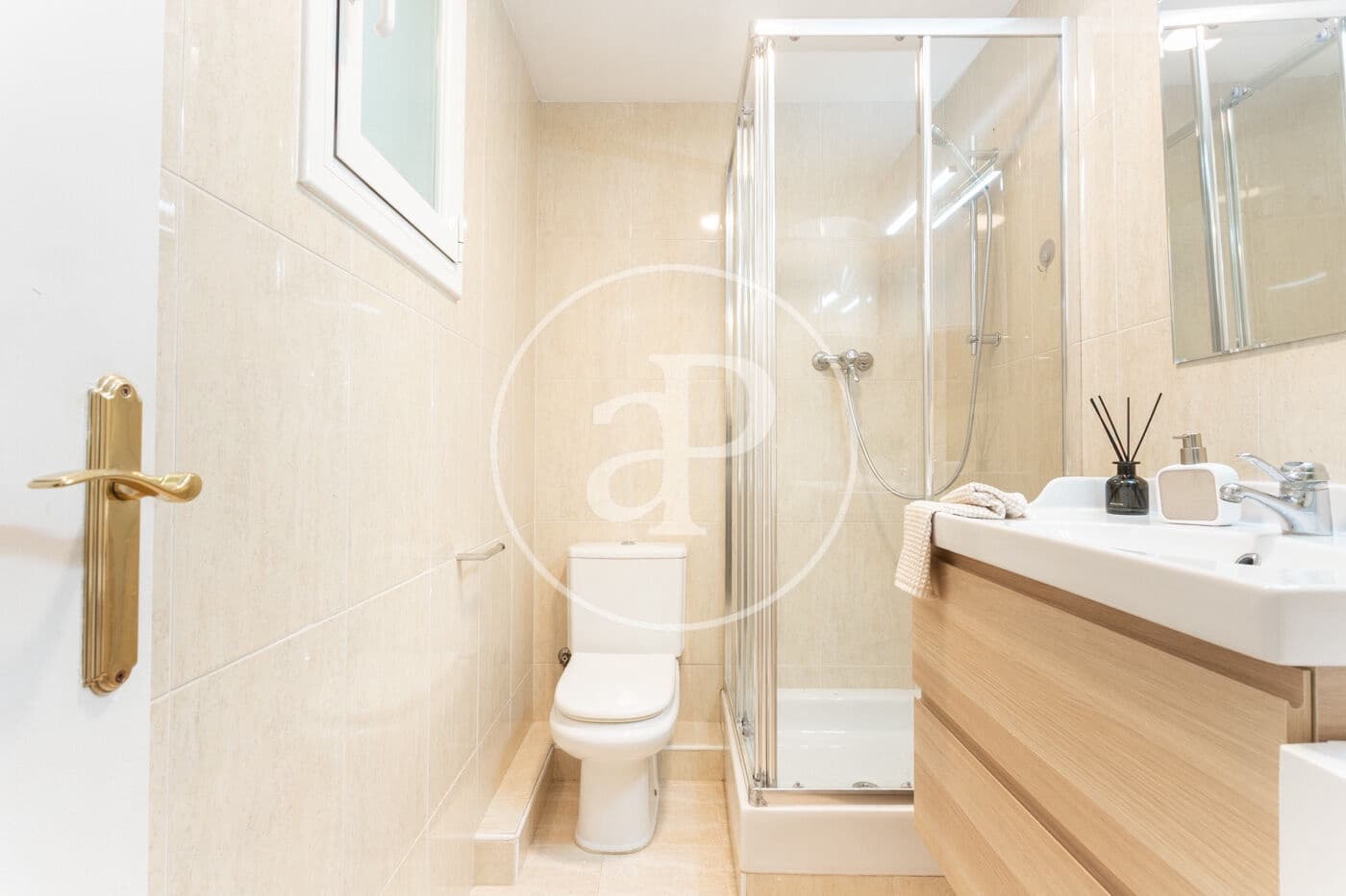 2 makuuhuone Huoneisto vuokrattavana paikassa Barcelona kaupunki - 1 800 € (Ref: 9379009)