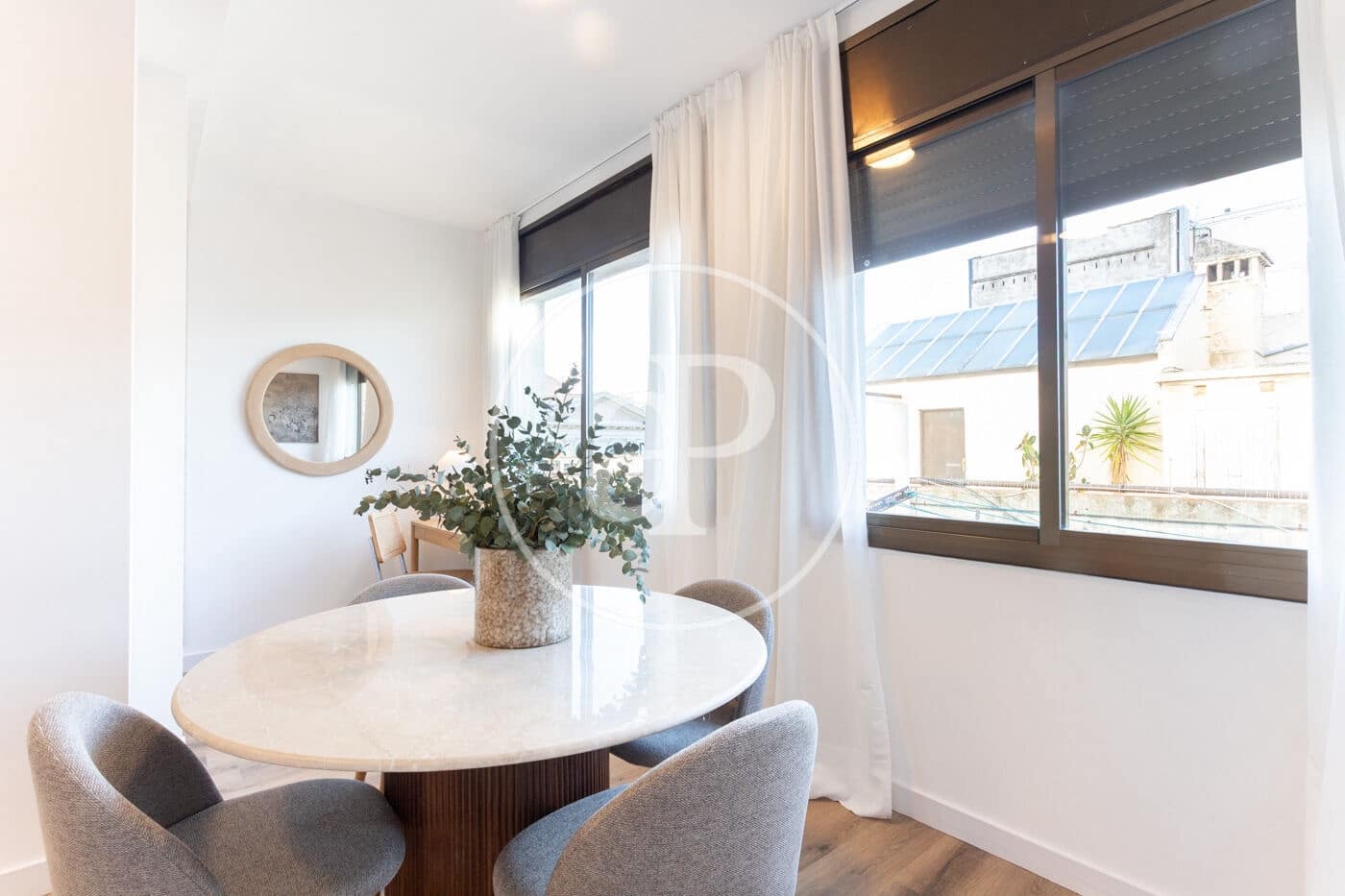 2 makuuhuone Huoneisto vuokrattavana paikassa Barcelona kaupunki - 1 800 € (Ref: 9379009)