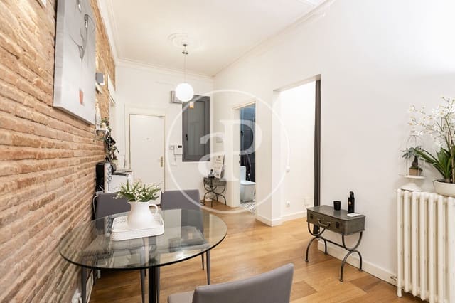 2 soveværelse Lejlighed til salg i El Barri Gòtic, Barcelona by - € 435.000 (Ref: 9382818)