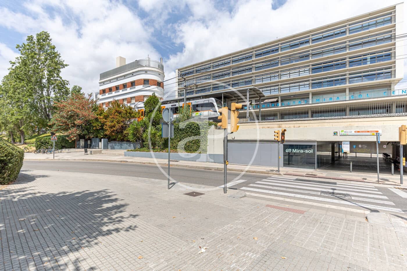 2 bedroom Apartment for rent in Mira-Sol - € 2,150 (Ref: 9382819)