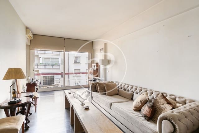 4 bedroom Apartment for sale in Sarrià, Barcelona city - € 780,000 (Ref: 9382822)