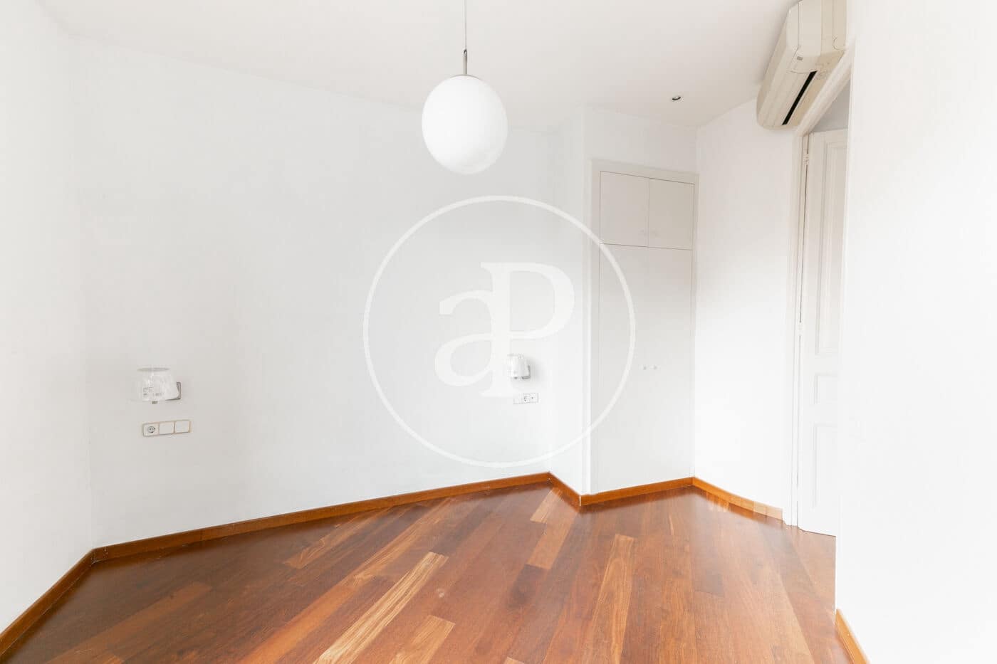 2 bedroom Apartment for rent in Barcelona city - € 1,850 (Ref: 9385575)