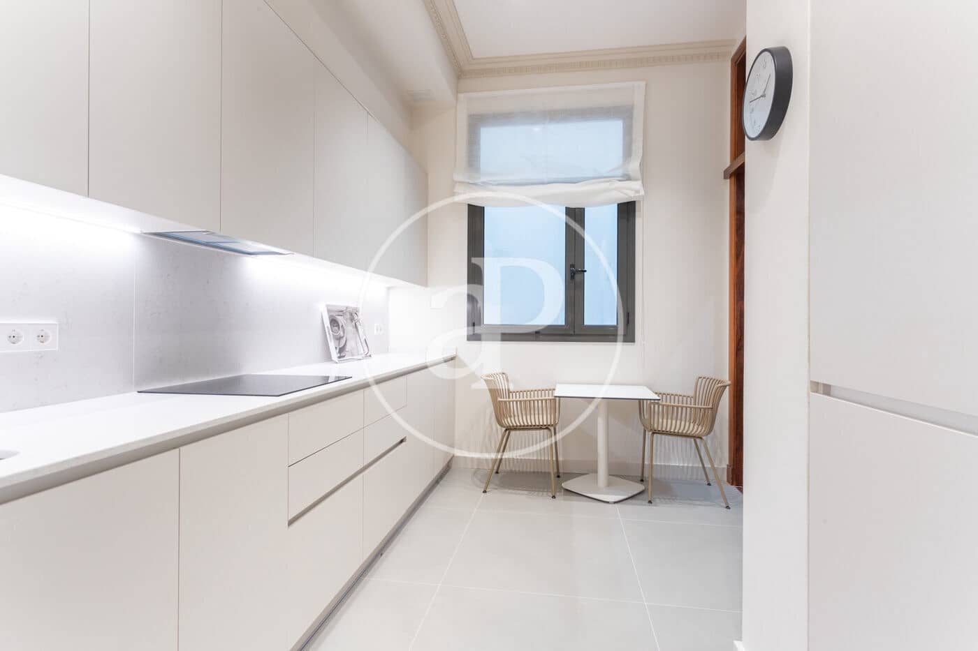 2 soverom Leilighet til leie i Barcelona by - € 2 800 (Ref: 9385578)