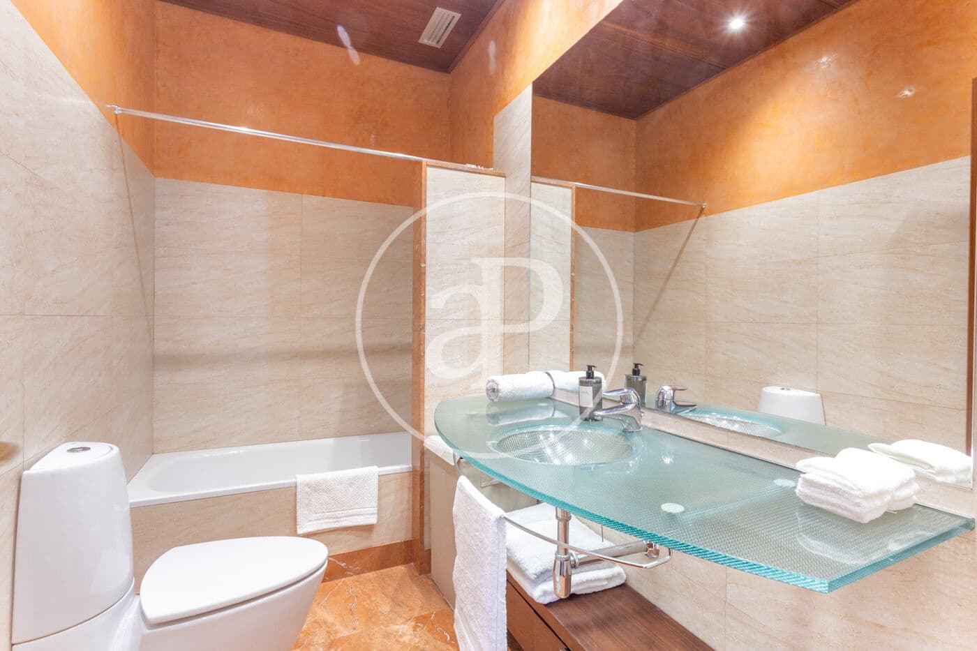 2 soverom Leilighet til leie i Barcelona by - € 2 800 (Ref: 9385578)