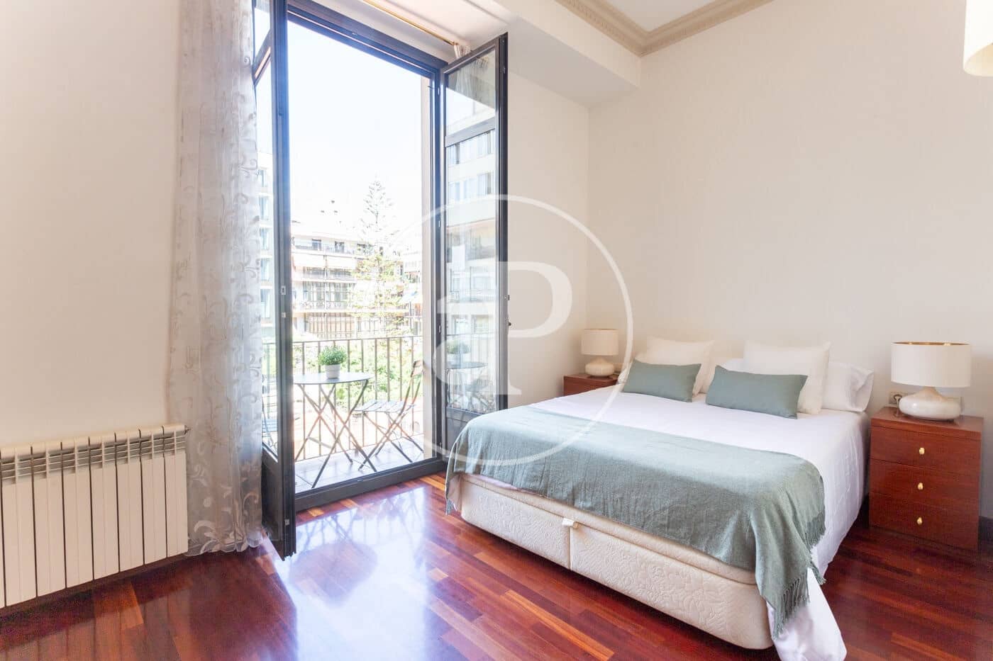 2 soverom Leilighet til leie i Barcelona by - € 2 800 (Ref: 9385578)