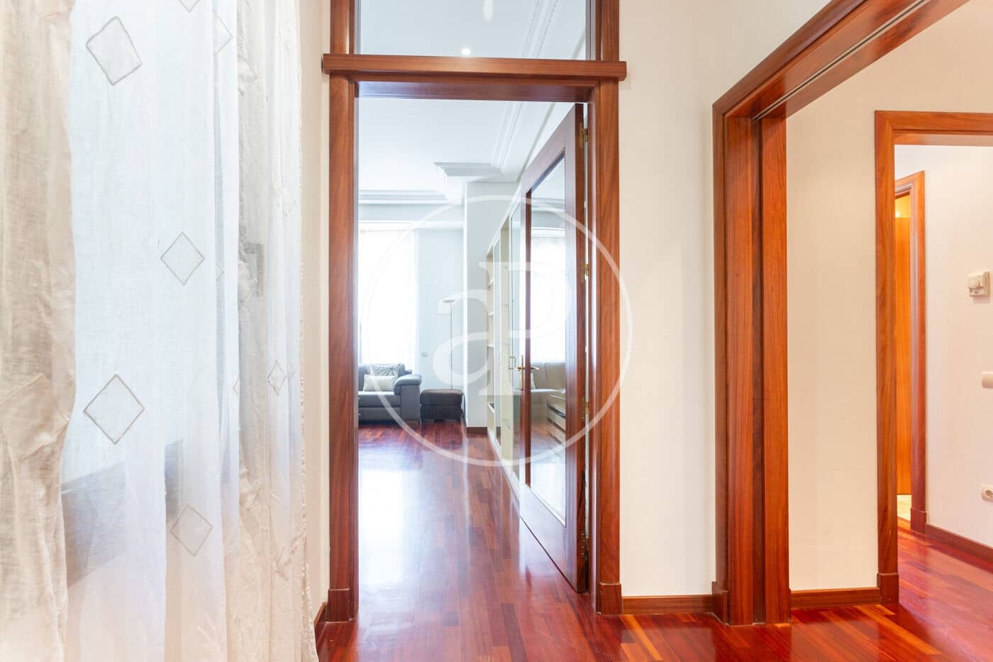 2 soverom Leilighet til leie i Barcelona by - € 2 800 (Ref: 9385578)