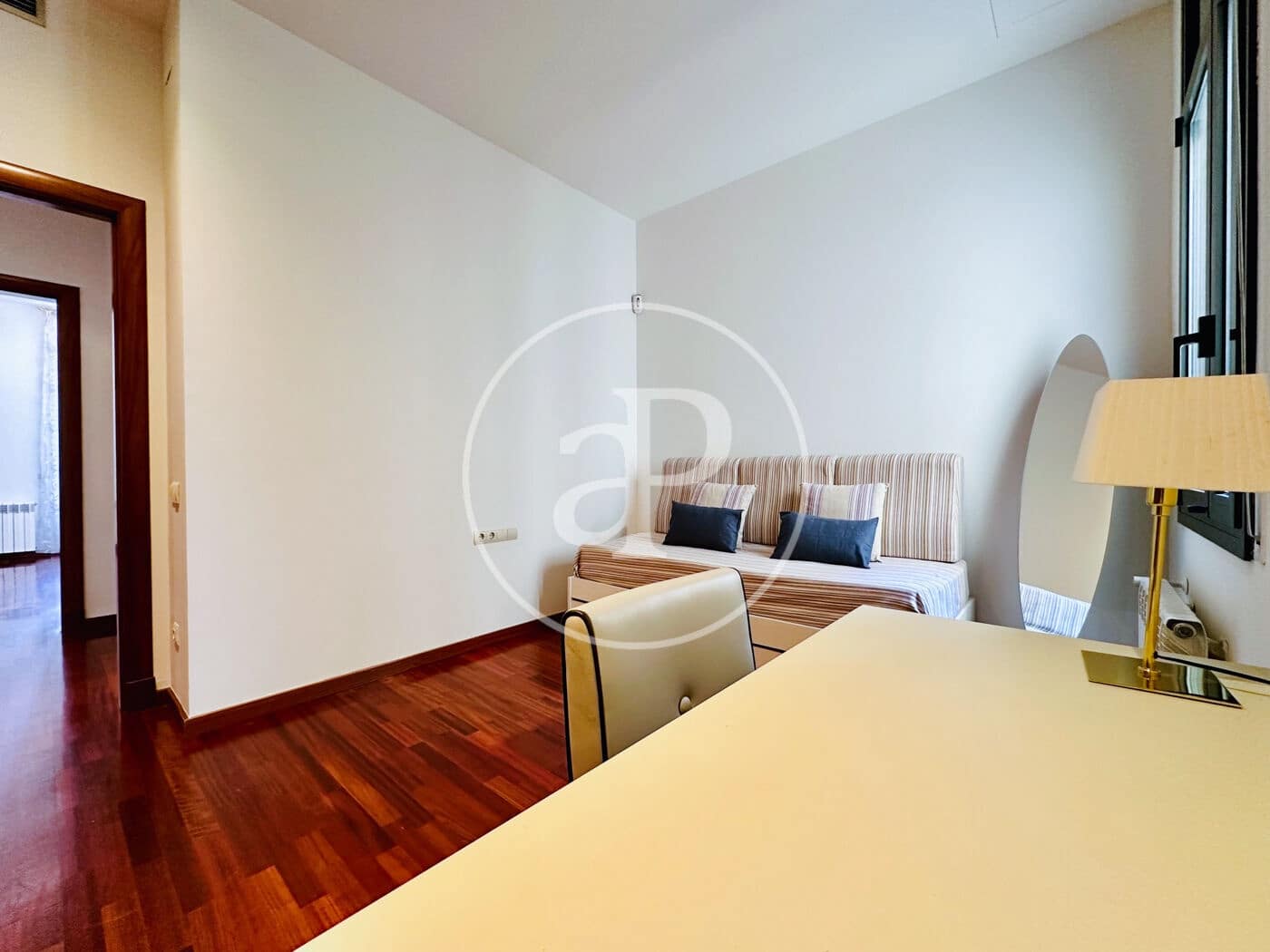 2 soverom Leilighet til leie i Barcelona by - € 2 800 (Ref: 9385578)