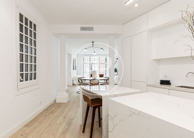 3 soveværelse Lejlighed til salg i El Barri Gòtic, Barcelona by - € 1.250.000 (Ref: 9385579)