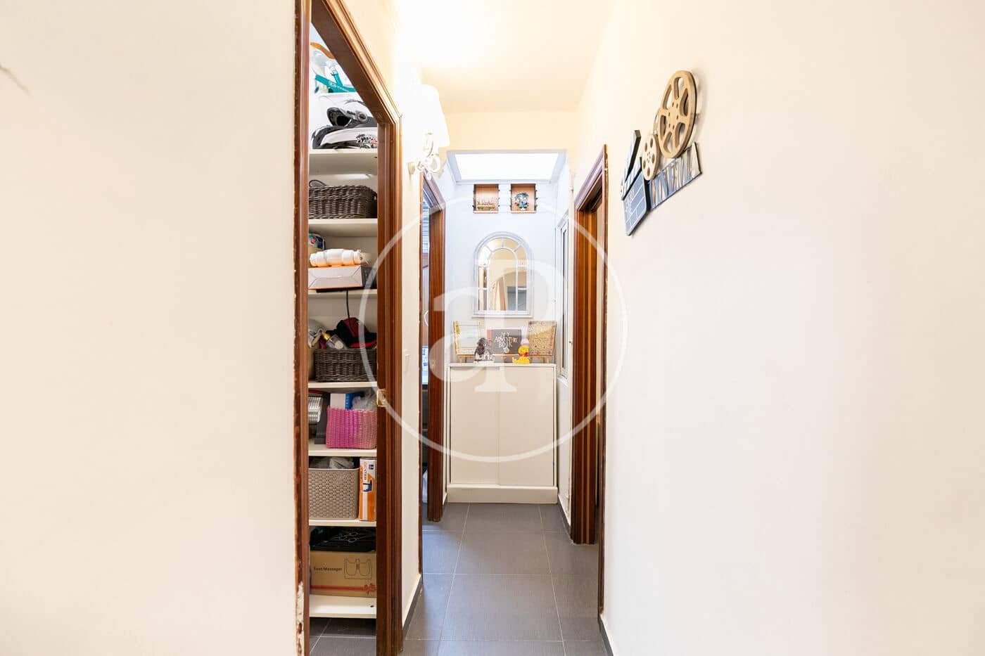 2 bedroom Apartment for sale in Barcelona city - € 325,000 (Ref: 9387891)