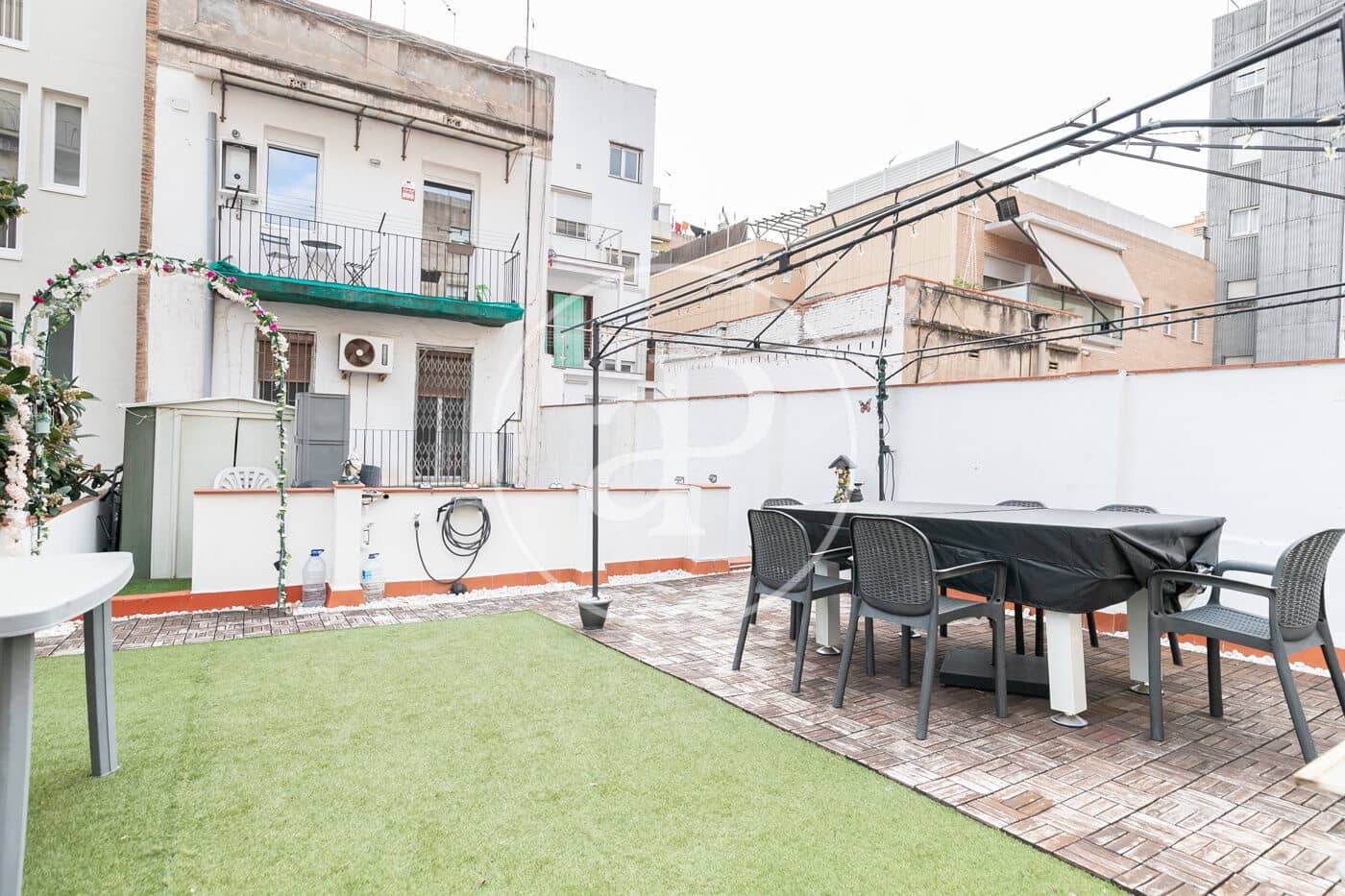 2 bedroom Apartment for sale in Barcelona city - € 325,000 (Ref: 9387891)