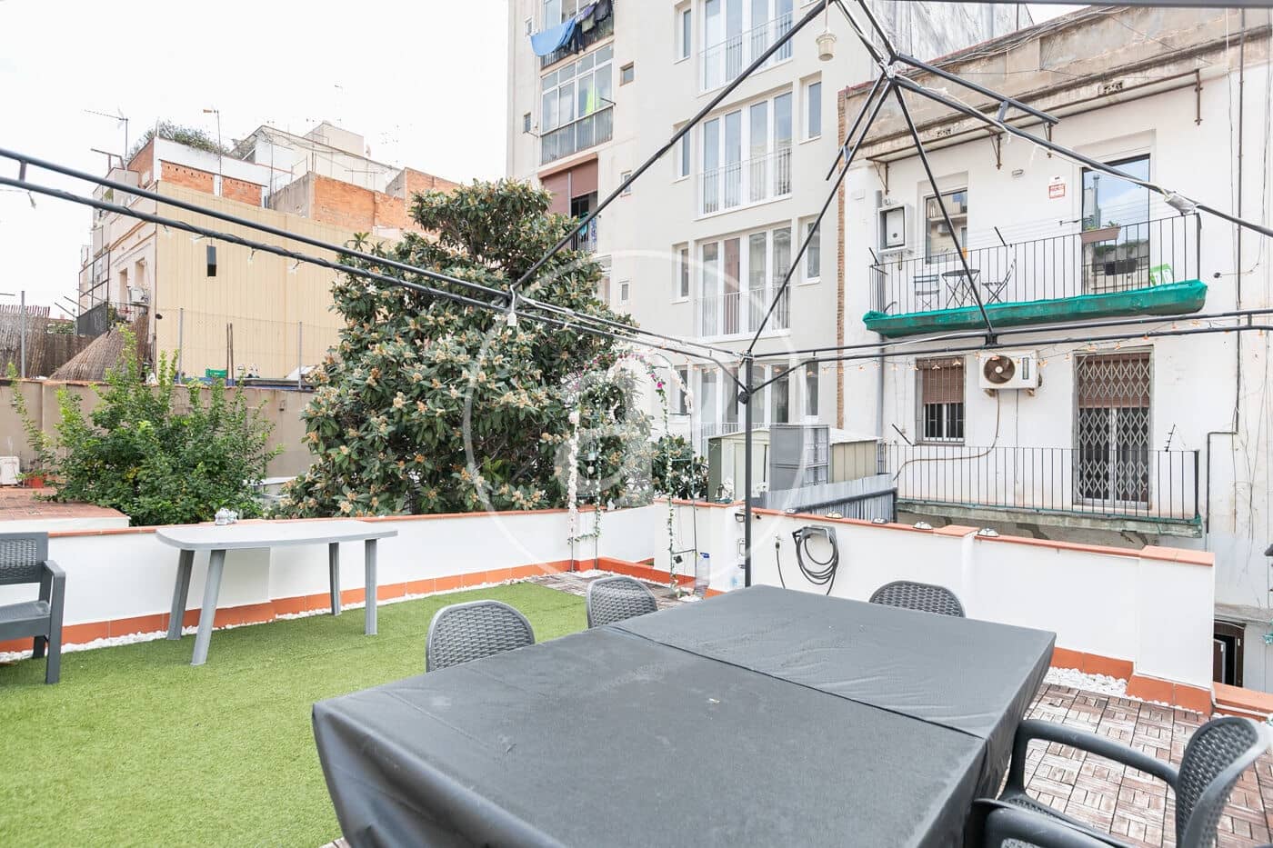 2 bedroom Apartment for sale in Barcelona city - € 325,000 (Ref: 9387891)