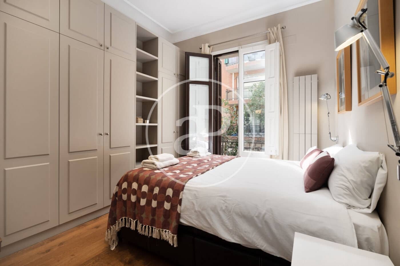 Apartamento de 3 habitaciones en Barcelona ciudad en alquiler - 3.100 € (Ref: 9387894)