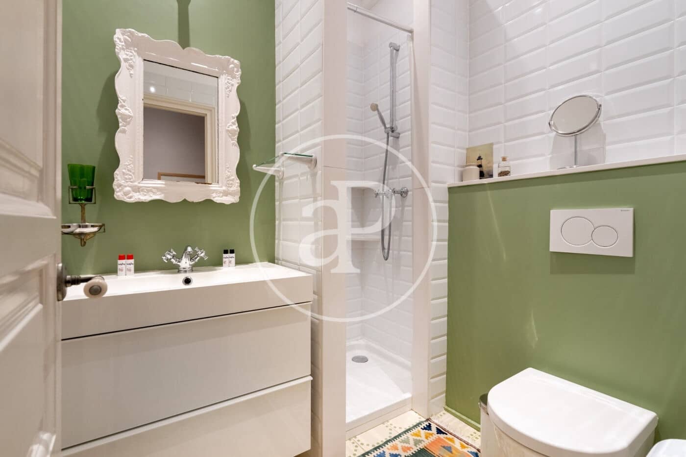Apartamento de 3 habitaciones en Barcelona ciudad en alquiler - 3.100 € (Ref: 9387894)