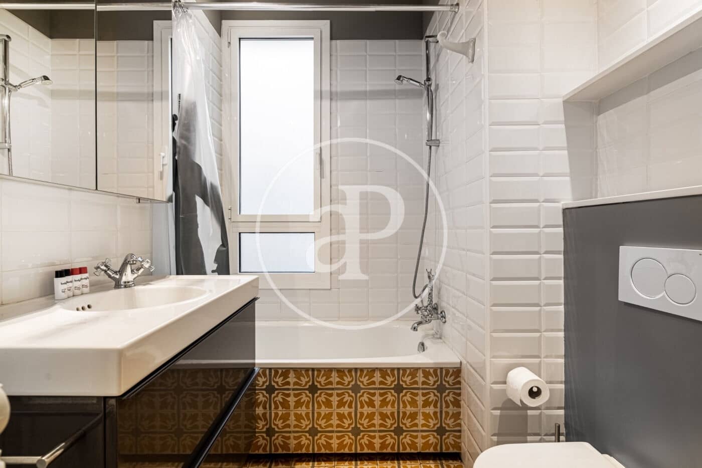 Apartamento de 3 habitaciones en Barcelona ciudad en alquiler - 3.100 € (Ref: 9387894)