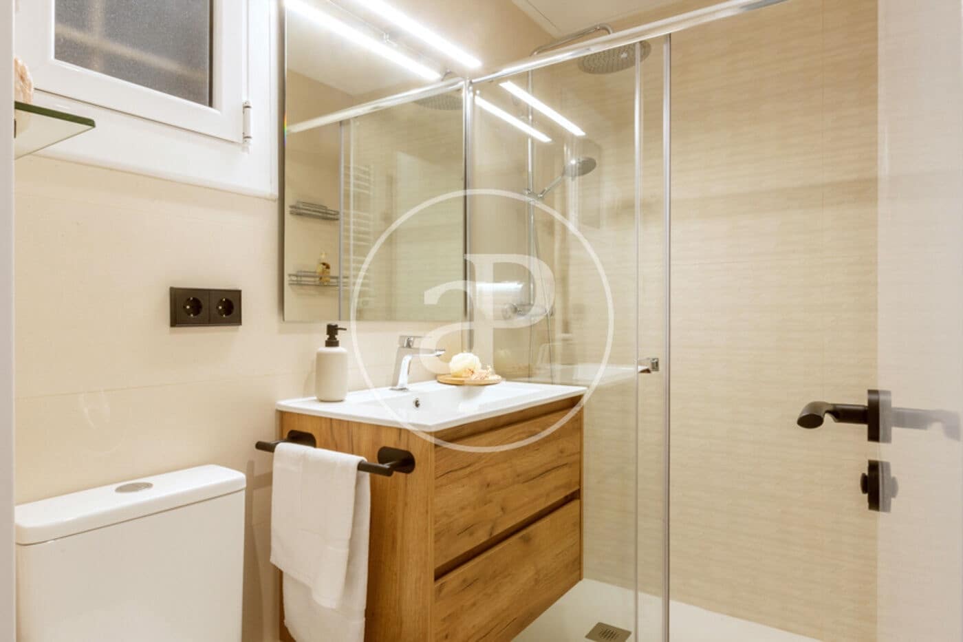 1 sypialnia Apartament do wynajęcia w Miasto Barcelona - 1 990 € (Ref: 9387899)