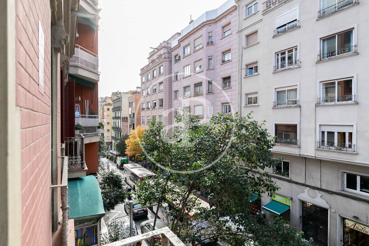 3 slaapkamer Appartement te koop in Barcelona stad - € 790.000 (Ref: 9398468)