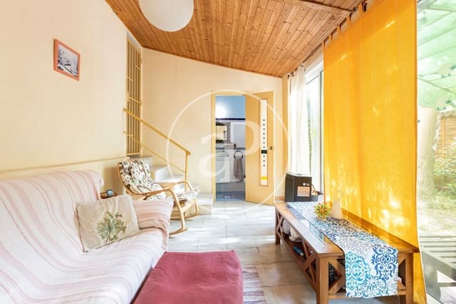 5 bedroom Villa for sale in Begues - € 575,000 (Ref: 9398469)