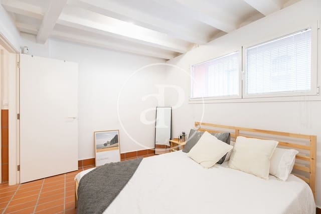 4 bedroom Apartment for sale in Sants, Barcelona city - € 685,000 (Ref: 9398470)