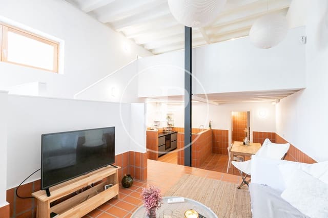 4 bedroom Apartment for sale in Sants, Barcelona city - € 685,000 (Ref: 9398470)