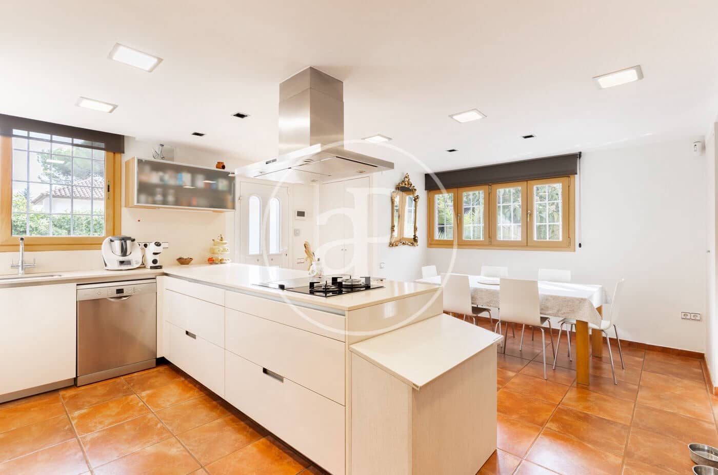 5 soverom Villa til salgs i Bellaterra med svømmebasseng - € 1 190 000 (Ref: 9400914)