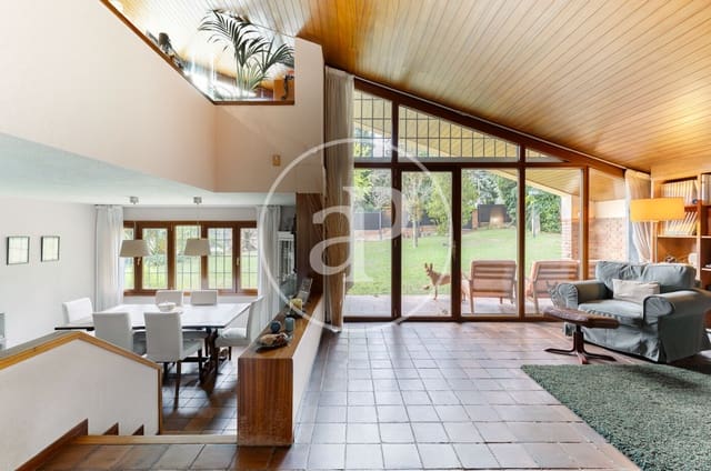 5 soverom Villa til salgs i Bellaterra, Cerdanyola del Vallès med svømmebasseng - € 1 100 000 (Ref: 9400914)