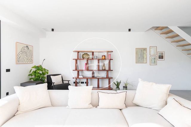 Apartment for sale in Bellaterra, Cerdanyola del Vallès with pool garage - € 1,420,000 (Ref: 9400921)