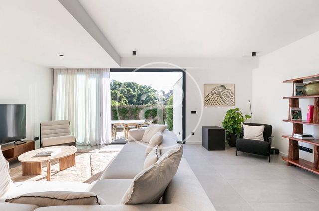Apartment for sale in Bellaterra, Cerdanyola del Vallès with pool garage - € 1,420,000 (Ref: 9400921)