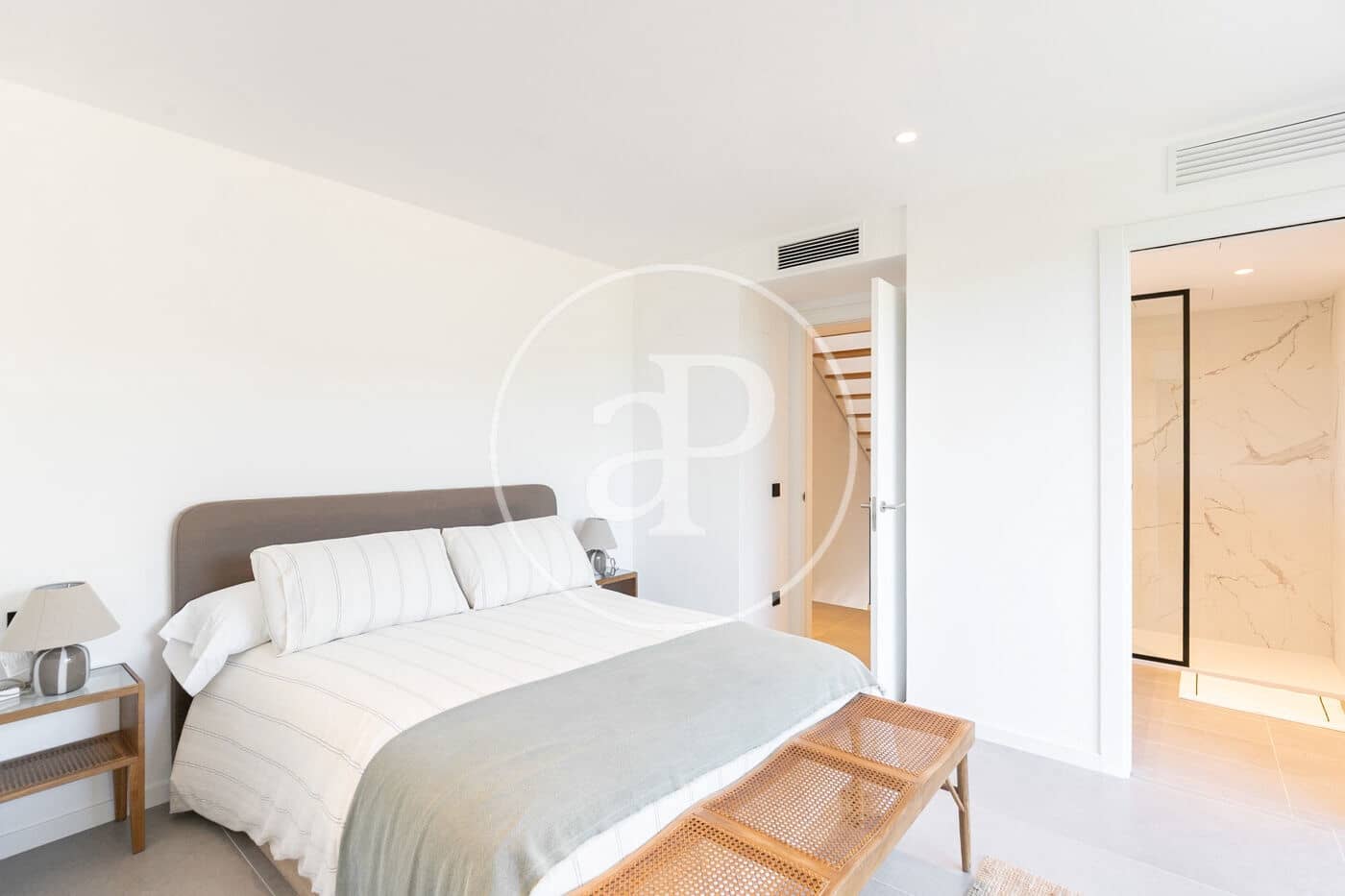 Apartment for sale in Bellaterra with pool garage - € 1,420,000 (Ref: 9400921)