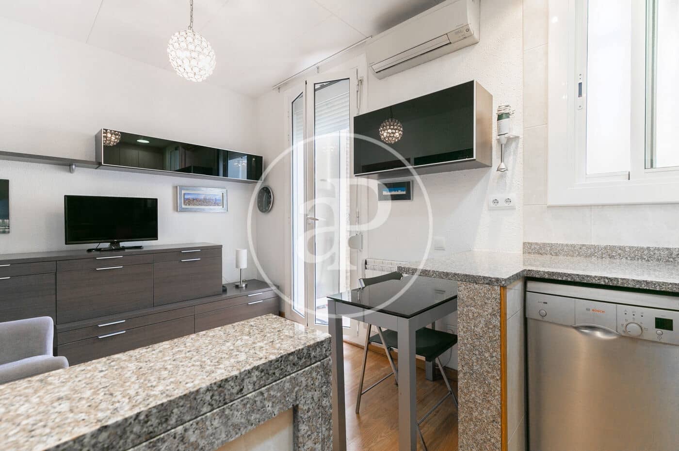 2 soverom Leilighet til leie i Barcelona by - € 1 800 (Ref: 9403347)