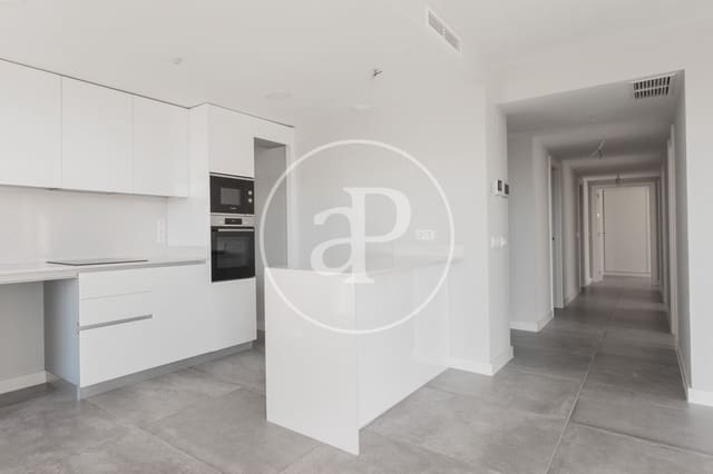 4 quarto Apartamento para arrendar em Badalona com piscina - 3 000 € (Ref: 9403348)