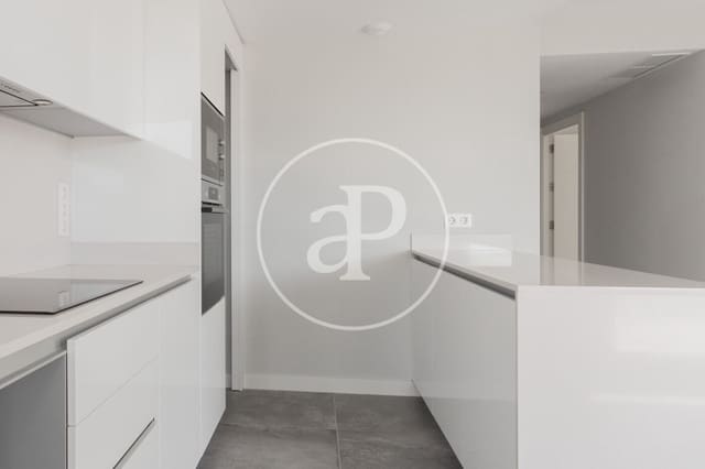 4 quarto Apartamento para arrendar em Badalona com piscina - 3 000 € (Ref: 9403348)