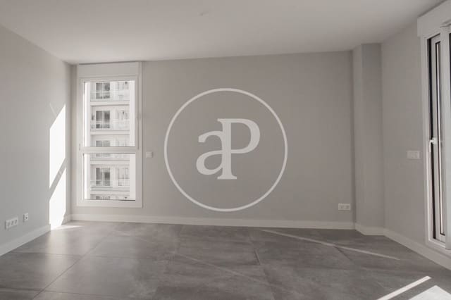 4 quarto Apartamento para arrendar em Badalona com piscina - 3 000 € (Ref: 9403348)