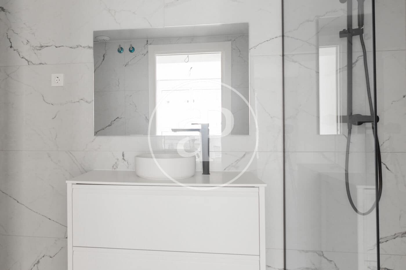 4 quarto Apartamento para arrendar em Badalona com piscina - 3 000 € (Ref: 9403348)