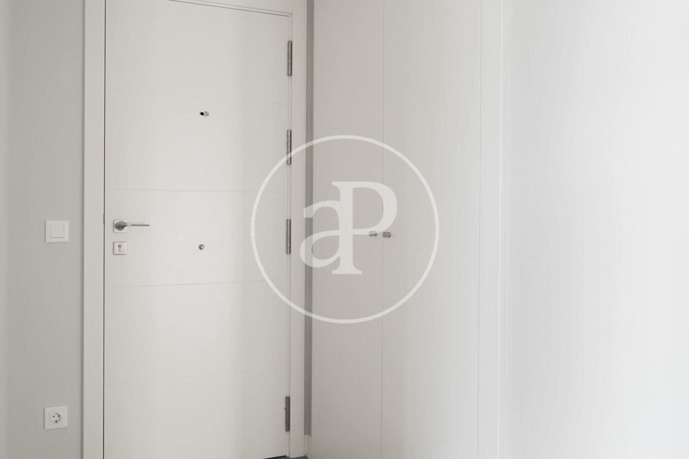 4 quarto Apartamento para arrendar em Badalona com piscina - 3 000 € (Ref: 9403348)