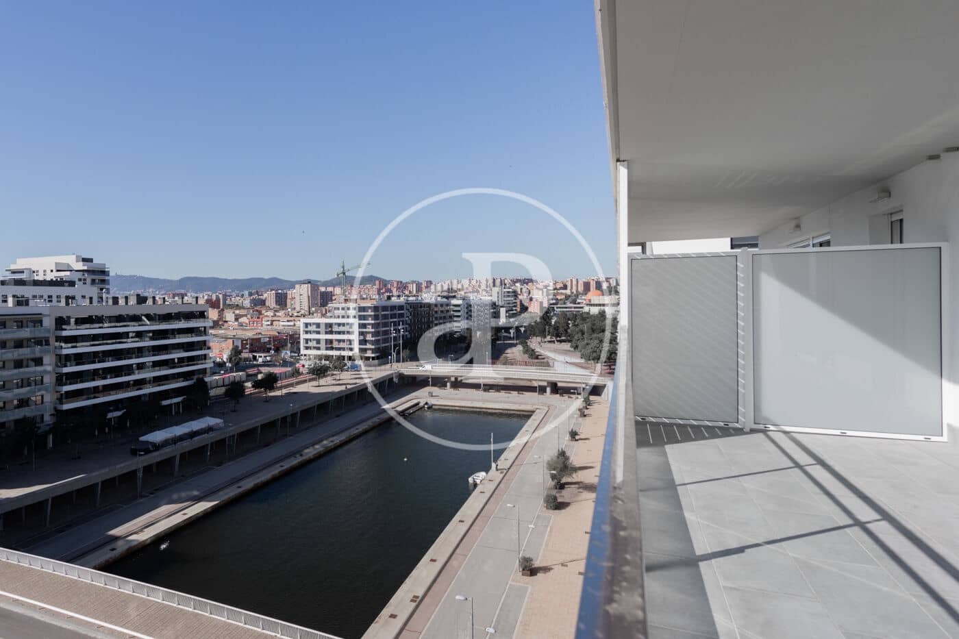 4 quarto Apartamento para arrendar em Badalona com piscina - 3 000 € (Ref: 9403348)