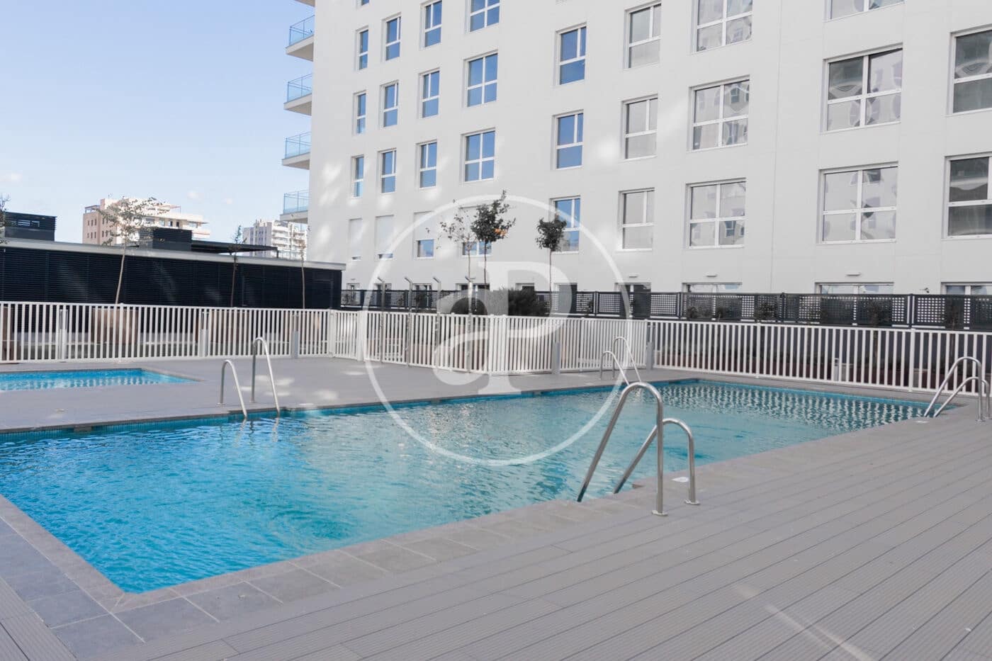 4 quarto Apartamento para arrendar em Badalona com piscina - 3 000 € (Ref: 9403348)