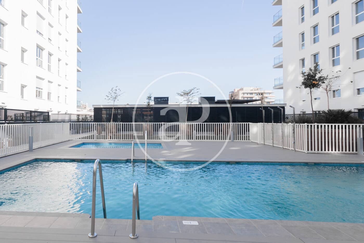 4 quarto Apartamento para arrendar em Badalona com piscina - 3 000 € (Ref: 9403348)