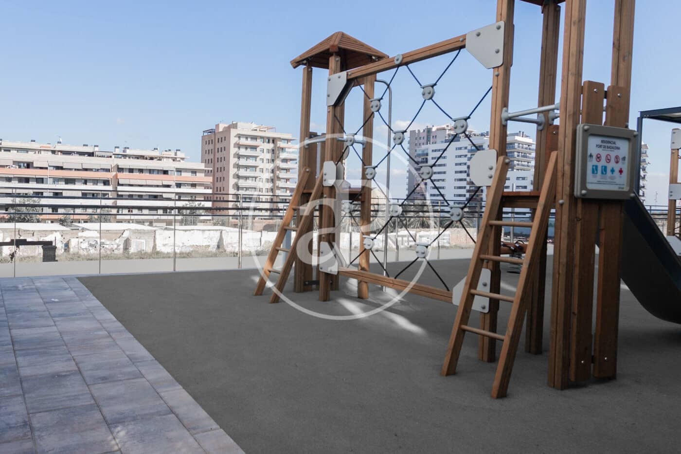 4 quarto Apartamento para arrendar em Badalona com piscina - 3 000 € (Ref: 9403348)