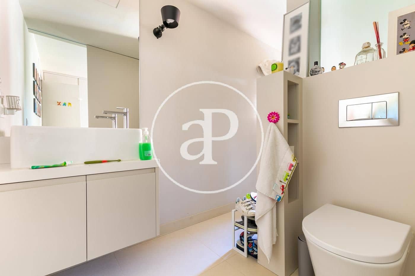 4 Zimmer Penthouse zu vermieten in Barcelona Stadt mit Pool - 6.000 € (Ref: 9406821)