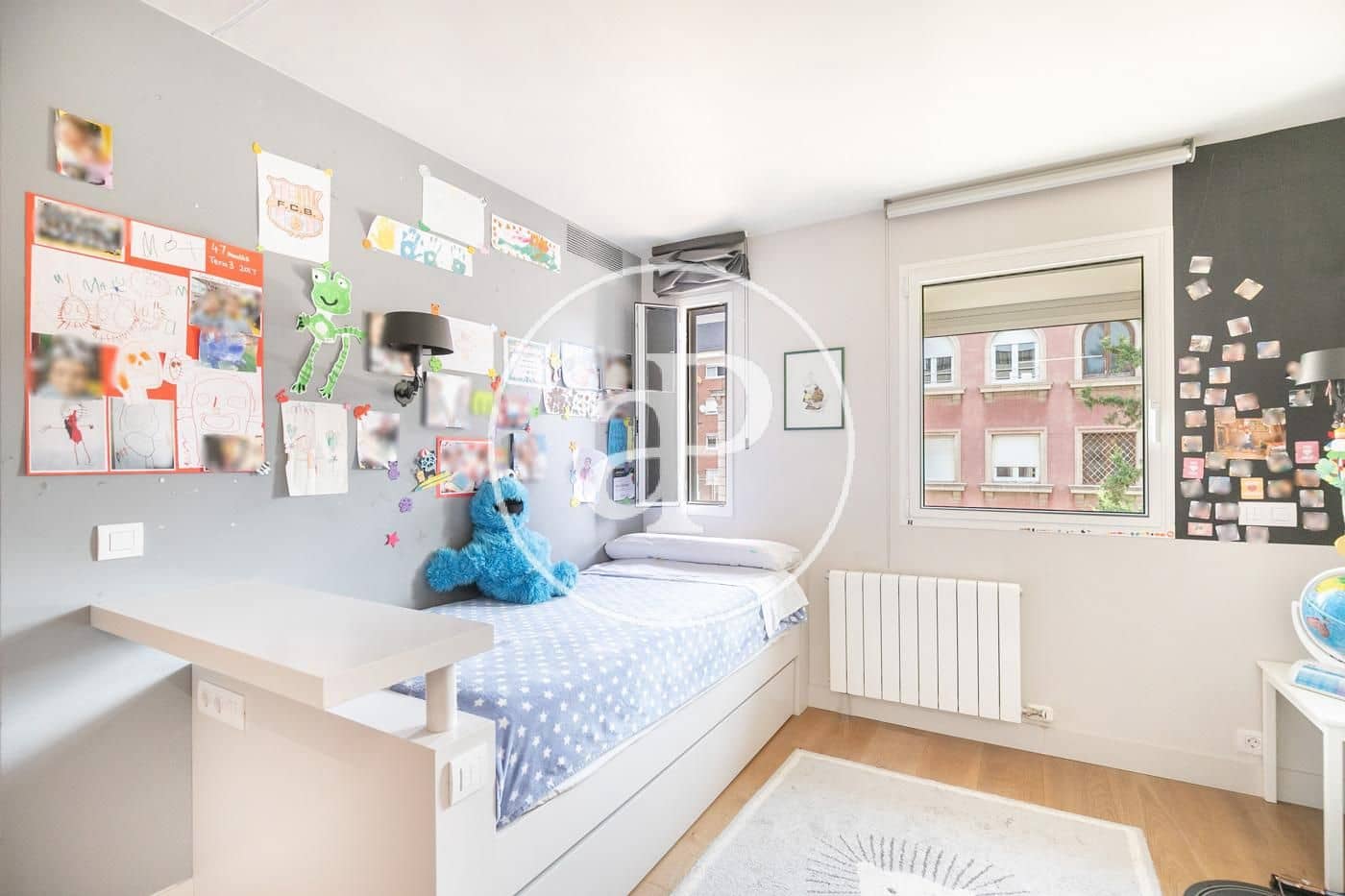 4 Zimmer Penthouse zu vermieten in Barcelona Stadt mit Pool - 6.000 € (Ref: 9406821)